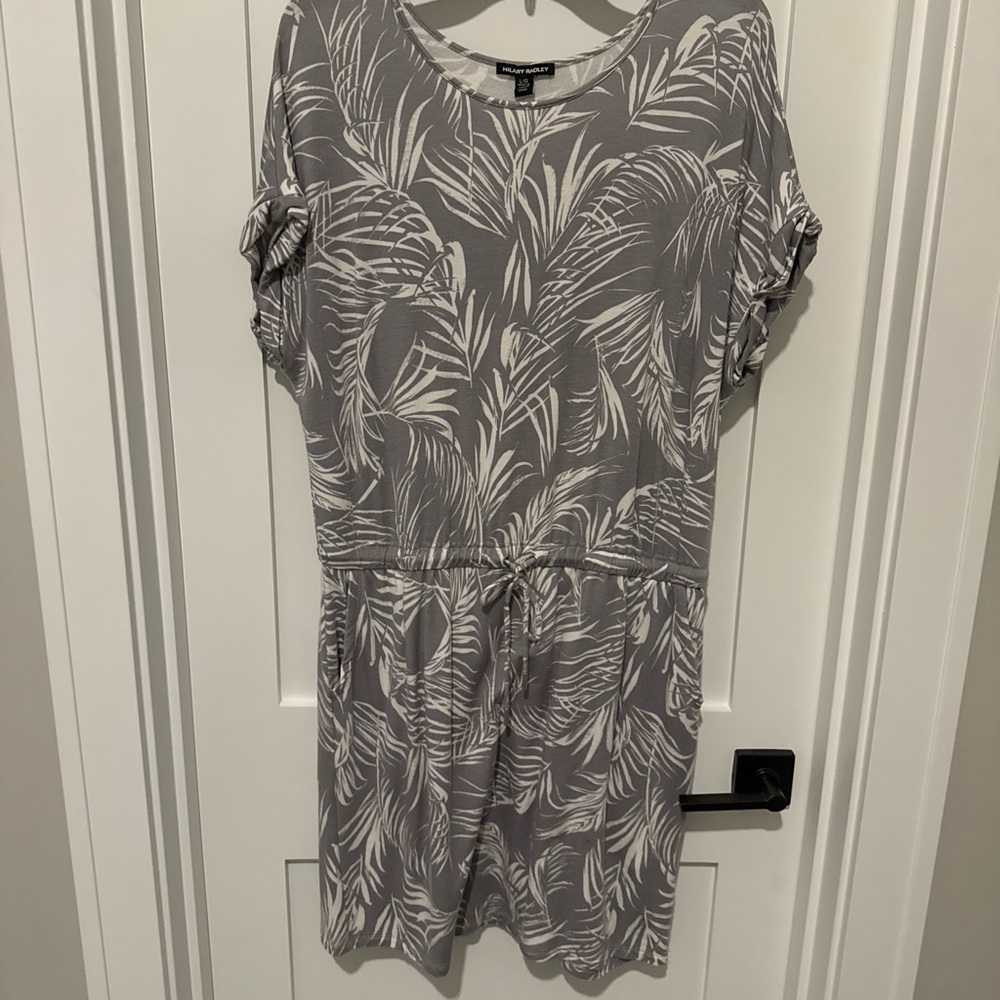 HILARY RADLEY Dress Women Large Gray White Floral Leaf Drawstring Waist Pockets
